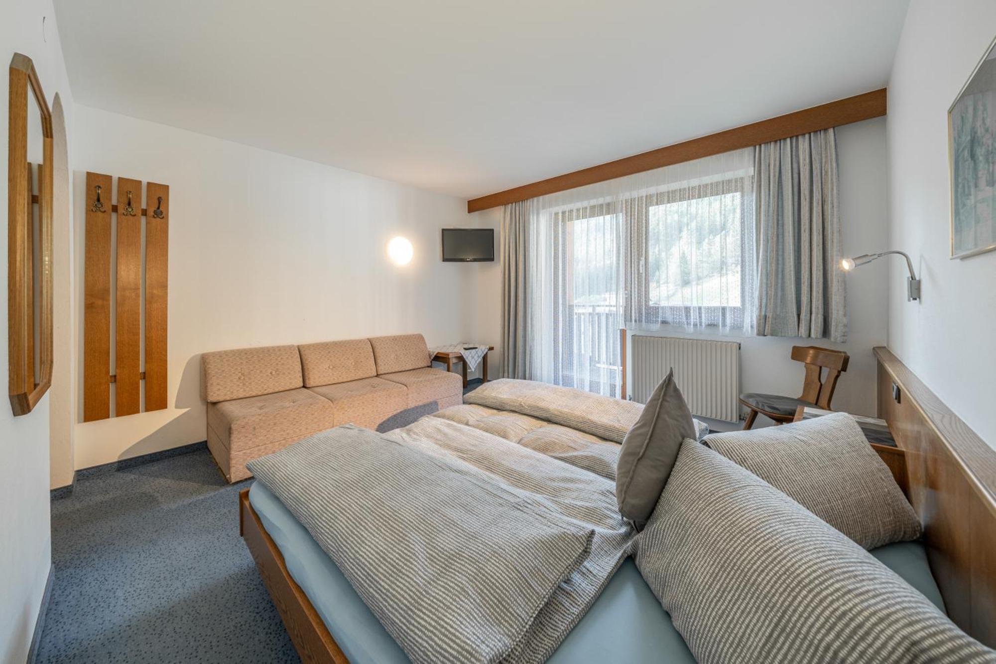Gaestehaus Raphaela Sölden Extérieur photo